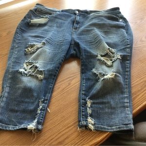 Judy Blue Capri Jeans Size 22W